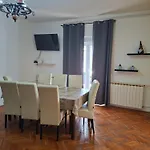Lokvanj Villa