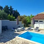 Villa Lokvanj Ližnjan