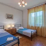 Lokvanj Villa