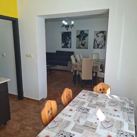 Lokvanj Villa Liznjan